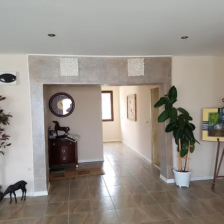 стефанов в Апартамент *