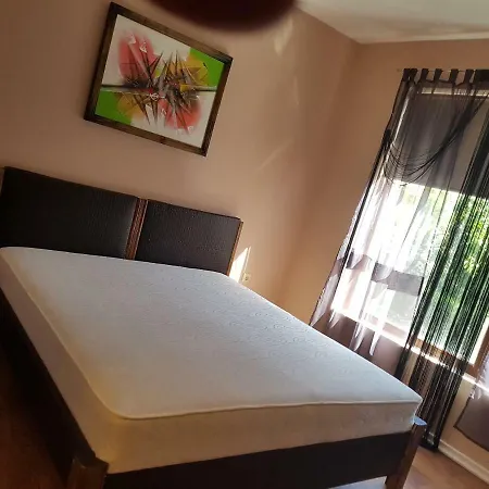 Stefanov In Byala Apartmán *